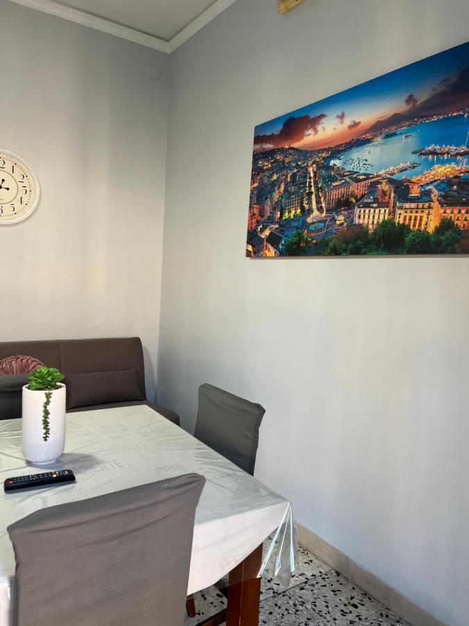La Casa Di Tonia Acomodação com café da manhã Nápoles Exterior foto
